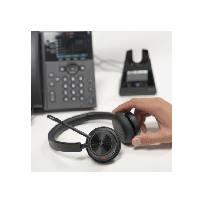 Headset HP POLY Voyager 4320-M met BT700 dongle en oplaadstatief