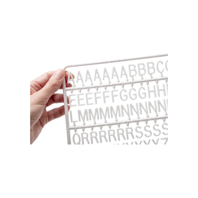 Letter set IEZZY voor letterbord 2x150 wit