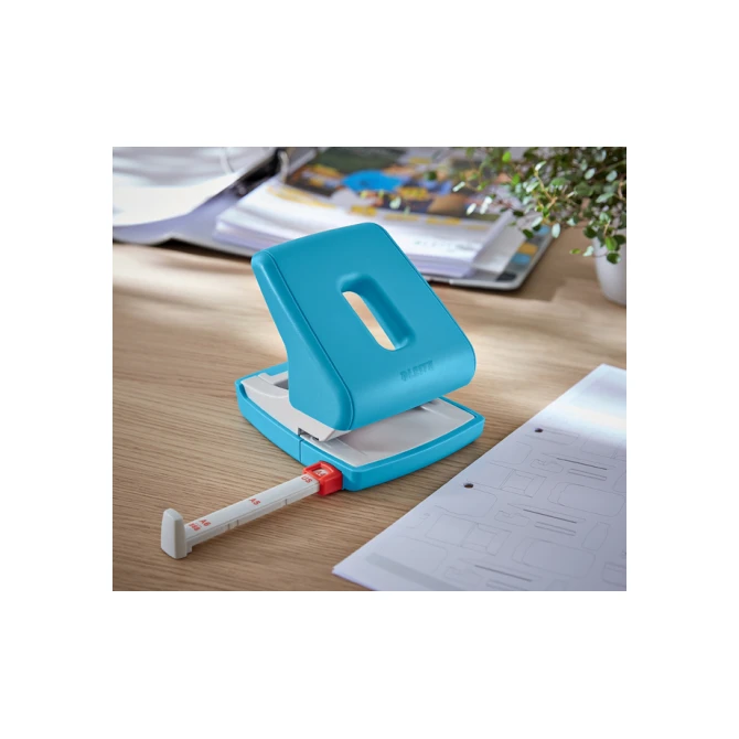 Perforator Leitz Cosy  30 vel blauw