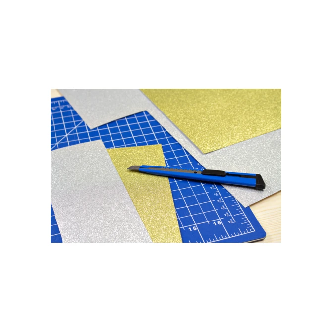 Snijmes Westcott office 9mm met schuifsluiting en metalen houder blauw